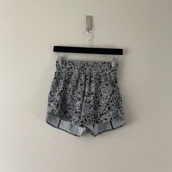 Lululemon Track That Shorts 5" Sporadic Black Rhino Grey Size 4 - Picture 1 of 7